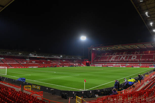 也毫不逊色 也毫不逊色